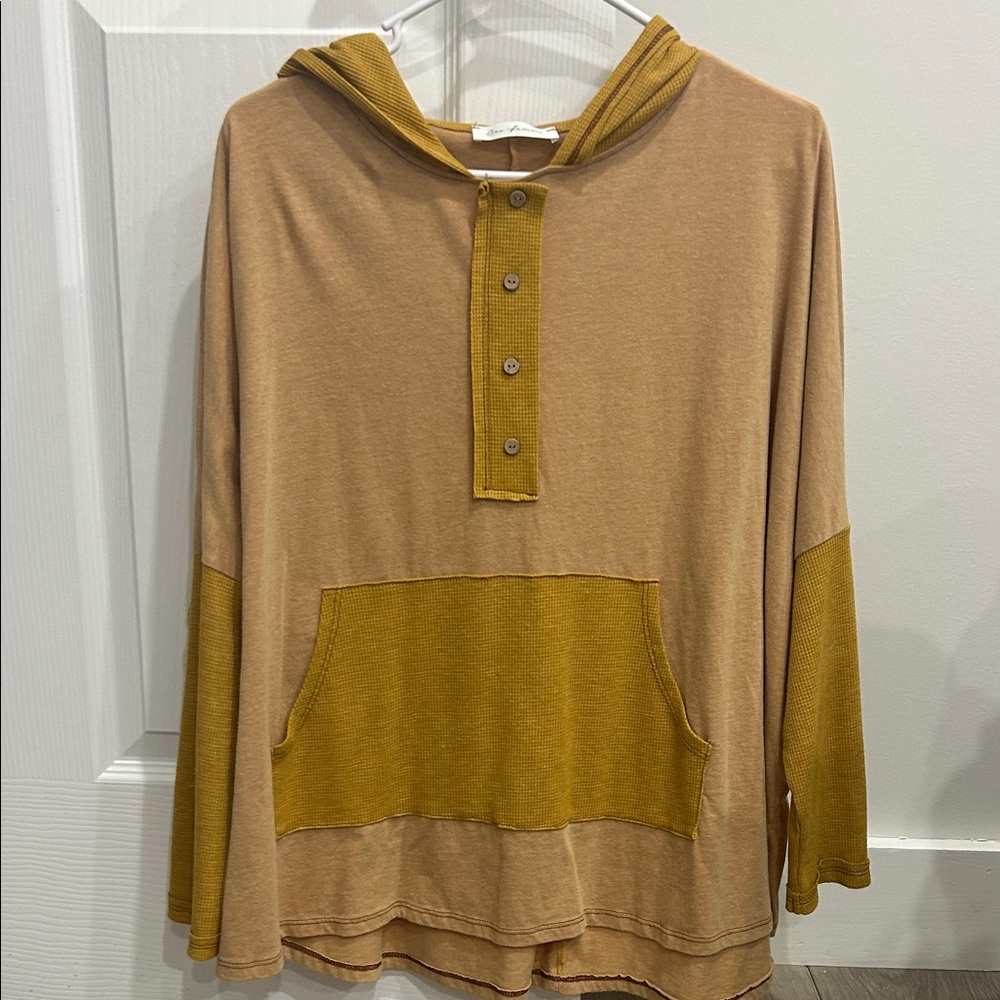 Ces Femme Oversized Hooded Top